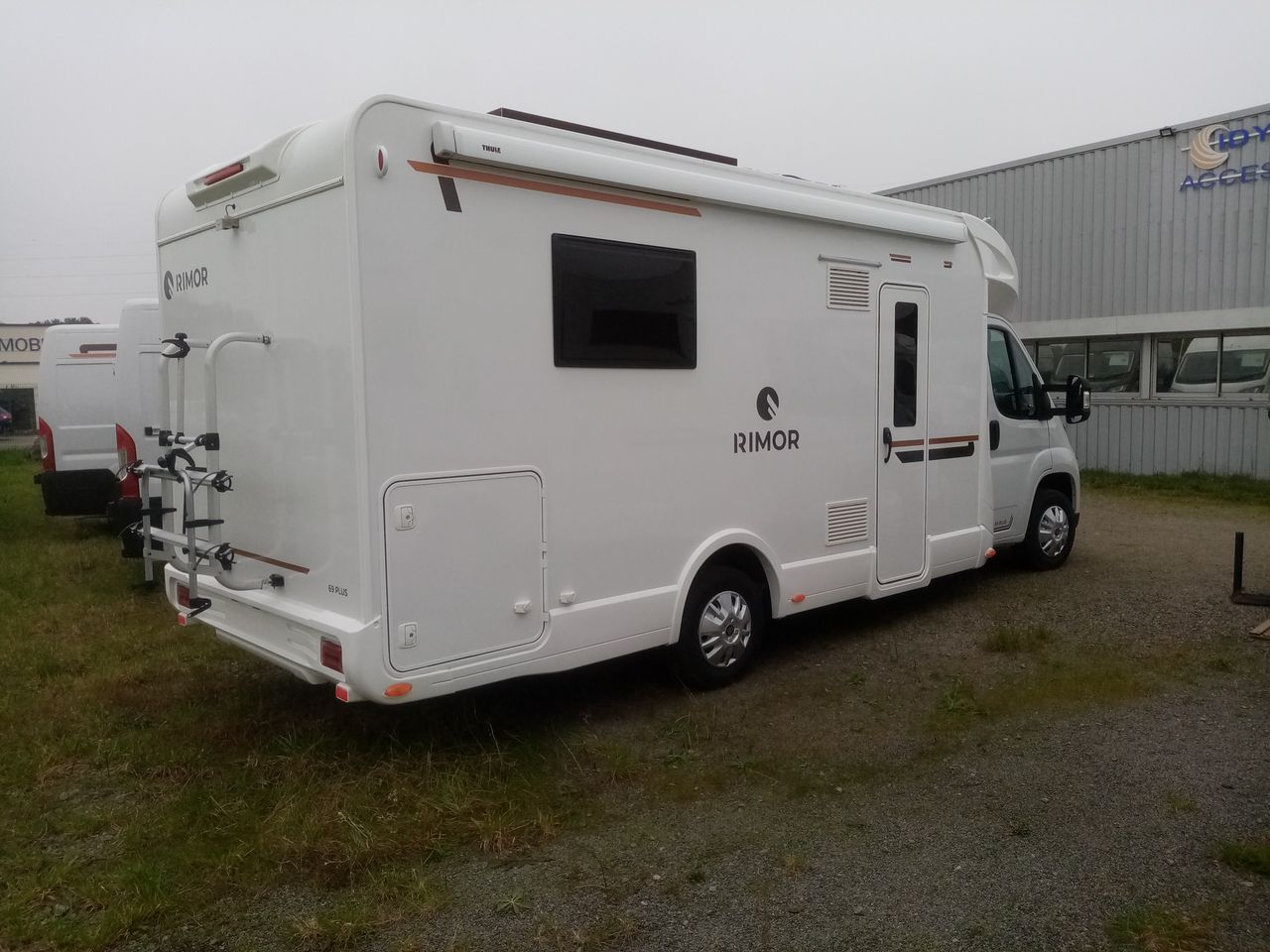 Camping-car RIMOR SARUS 69 TT EQUIPEE.